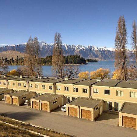 Esplanade Queenstown By Staysouth Екстериор снимка